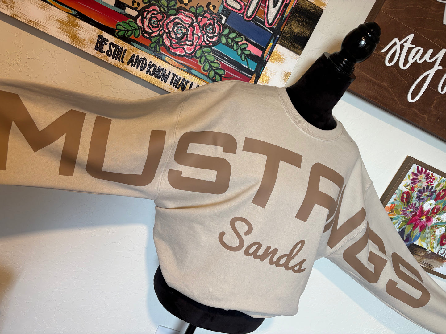 MUSTANGS -SANDS